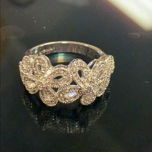 Pave diamond ring